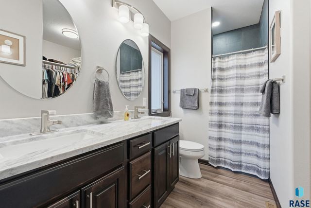 4405 S Sawtooth Trl Trail, Sioux Falls, SD 57110