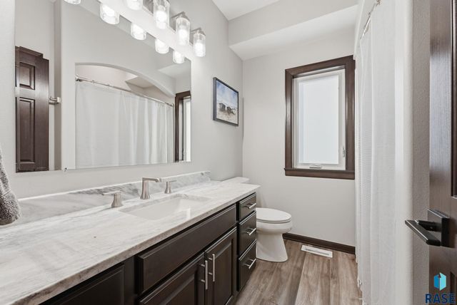 4405 S Sawtooth Trl Trail, Sioux Falls, SD 57110