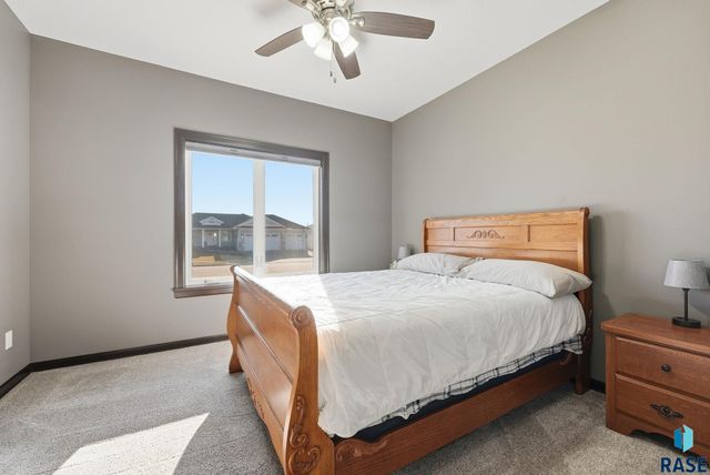 4405 S Sawtooth Trl Trail, Sioux Falls, SD 57110