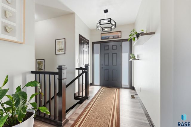 4405 S Sawtooth Trl Trail, Sioux Falls, SD 57110