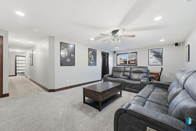 4405 S Sawtooth Trl Trail, Sioux Falls, SD 57110