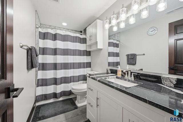 4405 S Sawtooth Trl Trail, Sioux Falls, SD 57110