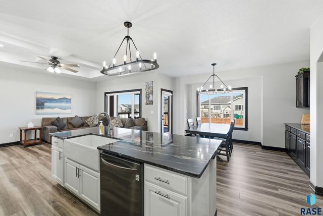 4405 S Sawtooth Trl Trail, Sioux Falls, SD 57110