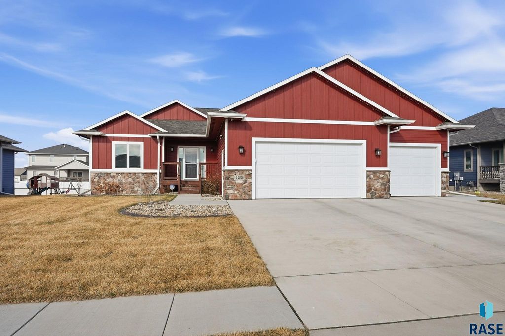 4405 S Sawtooth Trl Trail, Sioux Falls, SD 57110