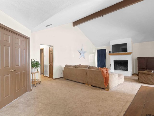 5984 Eastwood Drive, Gilmer, TX 75645