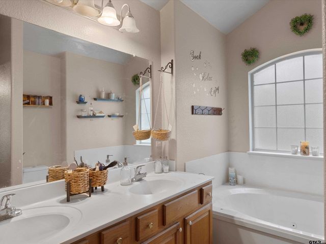 5984 Eastwood Drive, Gilmer, TX 75645