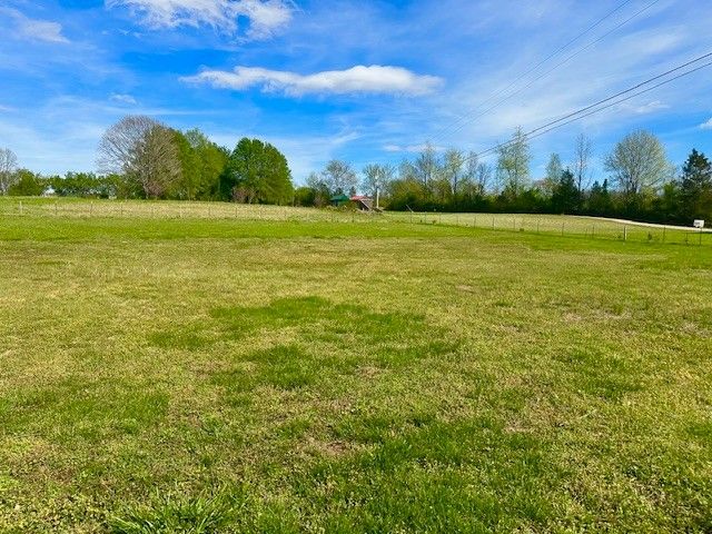 1191 Swan Mill Rd, Morrison, TN 37357