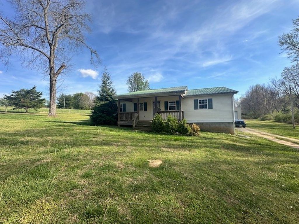 1191 Swan Mill Rd, Morrison, TN 37357