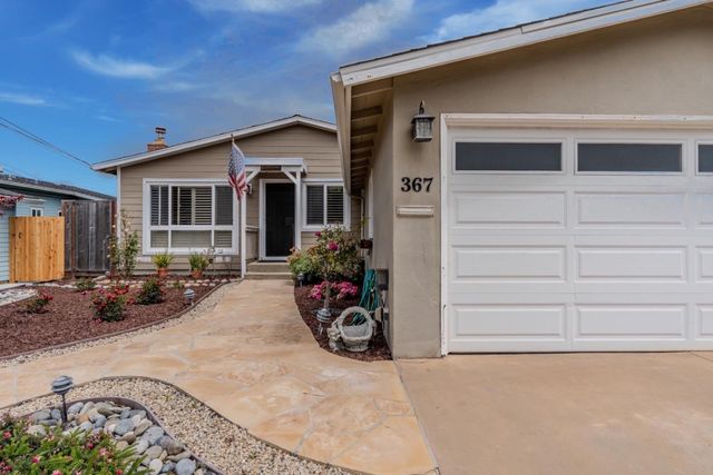 367 Seaside Drive, Pacifica, CA 94044