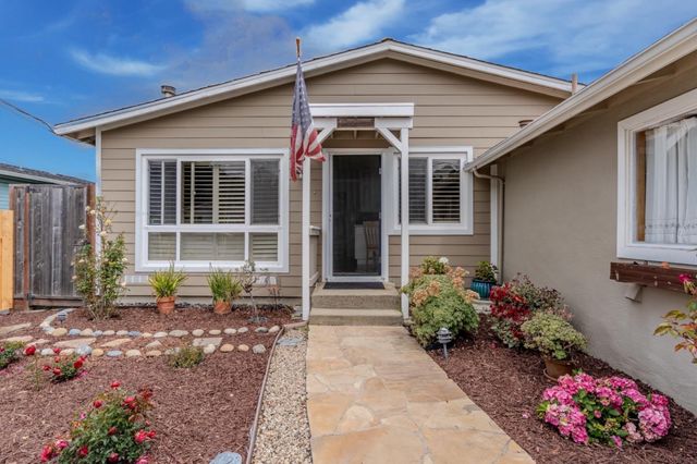 367 Seaside Drive, Pacifica, CA 94044