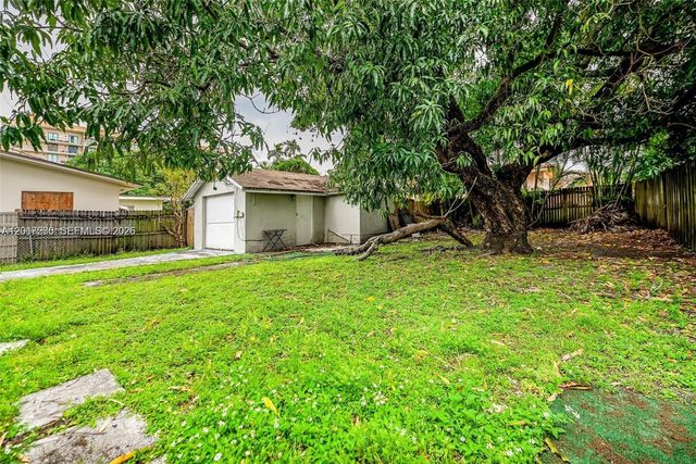 2800 SW 16th Ter, Miami, FL 33145