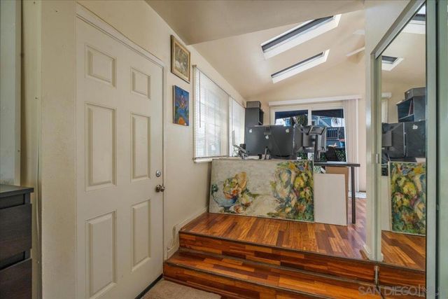 751 Yarmouth Court, San Diego, CA 92109