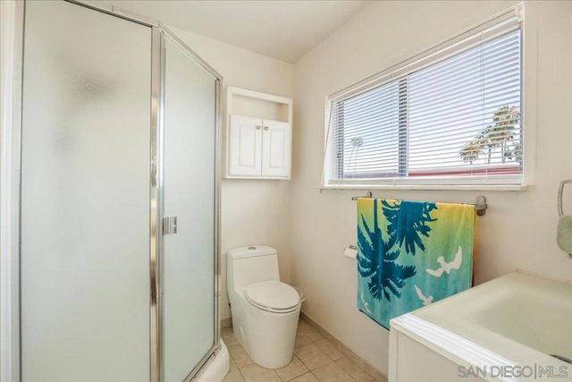 751 Yarmouth Court, San Diego, CA 92109