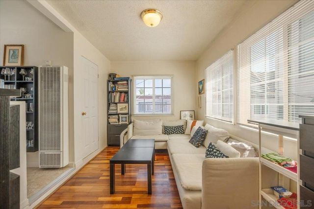 751 Yarmouth Court, San Diego, CA 92109