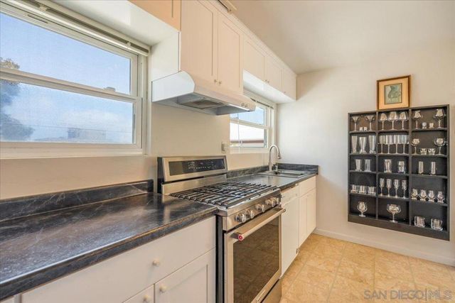 751 Yarmouth Court, San Diego, CA 92109