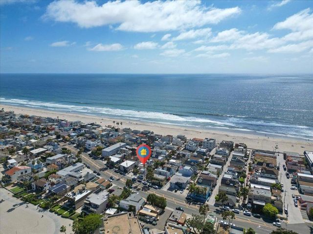 751 Yarmouth Court, San Diego, CA 92109