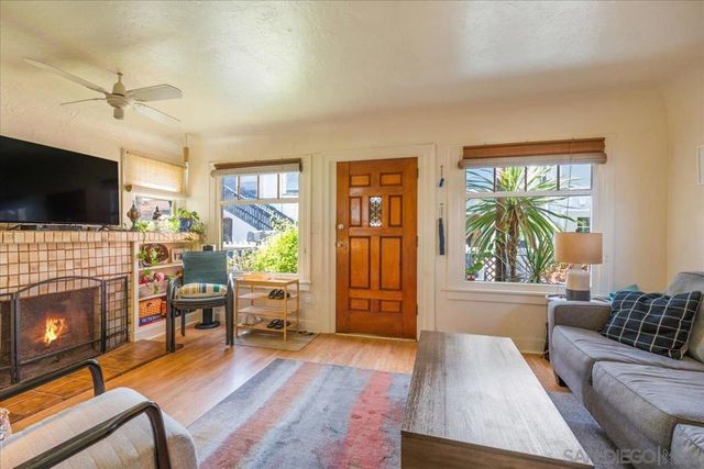 751 Yarmouth Court, San Diego, CA 92109