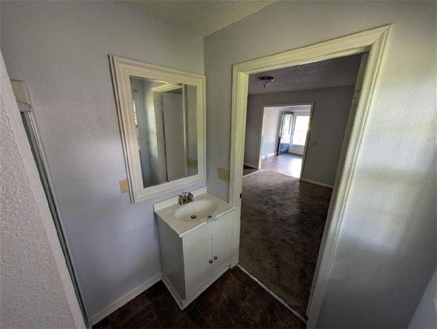 819 N Lincoln Avenue, Marshall, MO 65340