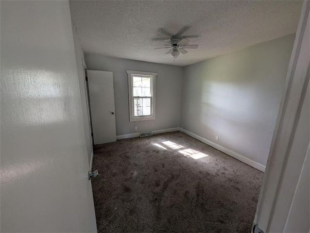 819 N Lincoln Avenue, Marshall, MO 65340