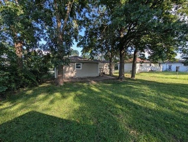 819 N Lincoln Avenue, Marshall, MO 65340