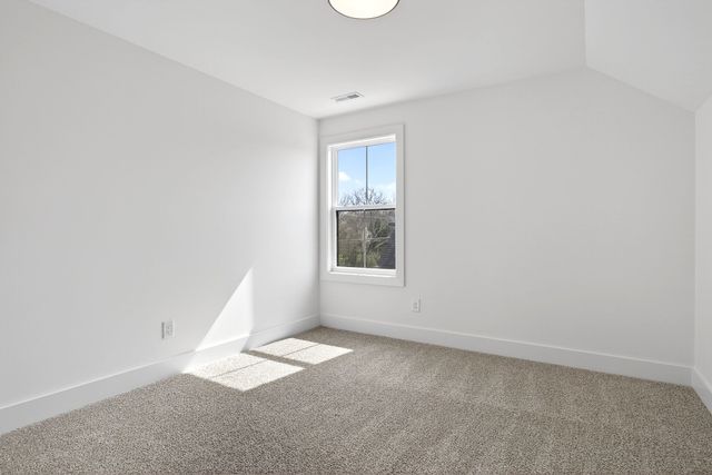 165 Cripps Ln, Smithville, TN 37166