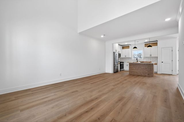 165 Cripps Ln, Smithville, TN 37166