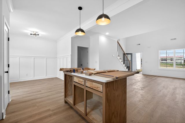 165 Cripps Ln, Smithville, TN 37166