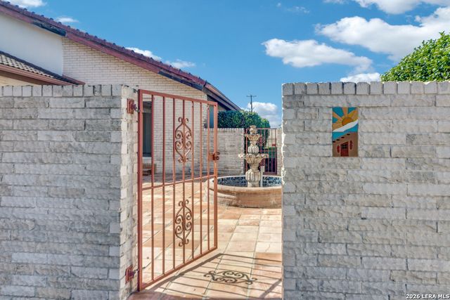 3306 Single Peak, San Antonio, TX 78261