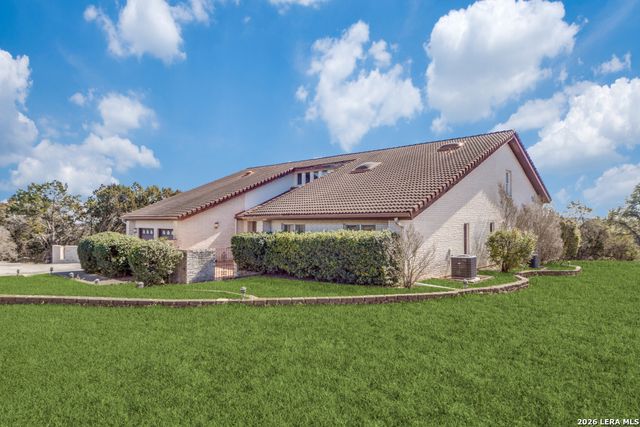 3306 Single Peak, San Antonio, TX 78261