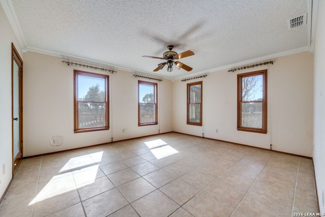 3306 Single Peak, San Antonio, TX 78261