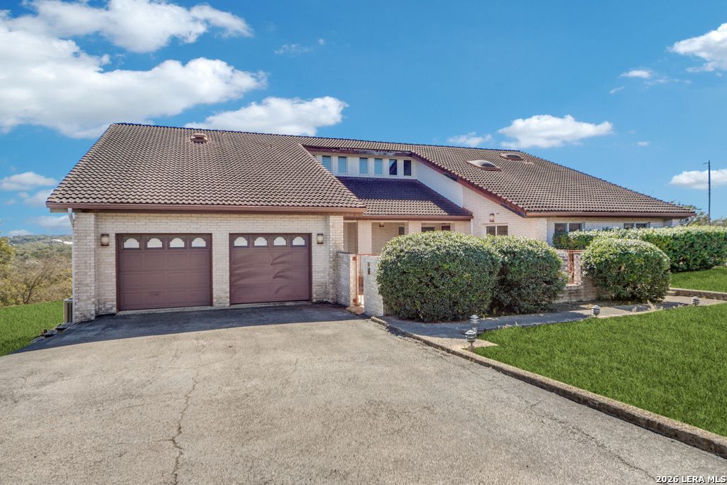 3306 Single Peak, San Antonio, TX 78261