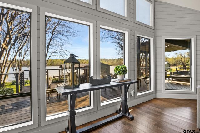 601 W Eagle Point Drive, Mt Vernon, TX 75457