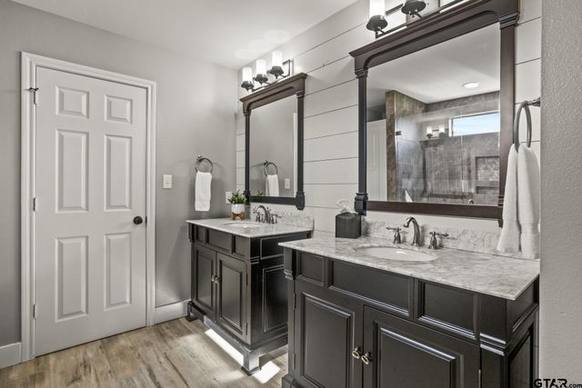 601 W Eagle Point Drive, Mt Vernon, TX 75457