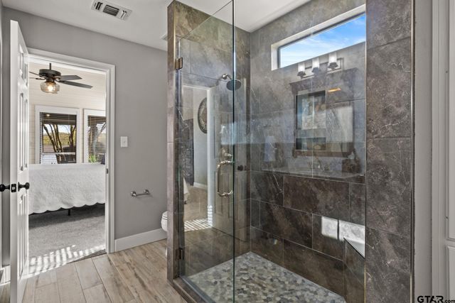 601 W Eagle Point Drive, Mt Vernon, TX 75457