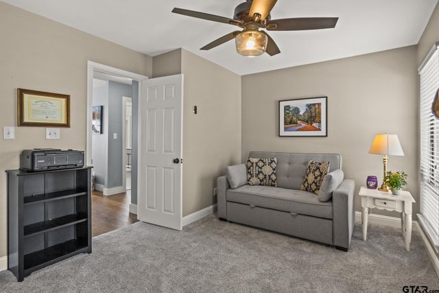 601 W Eagle Point Drive, Mt Vernon, TX 75457