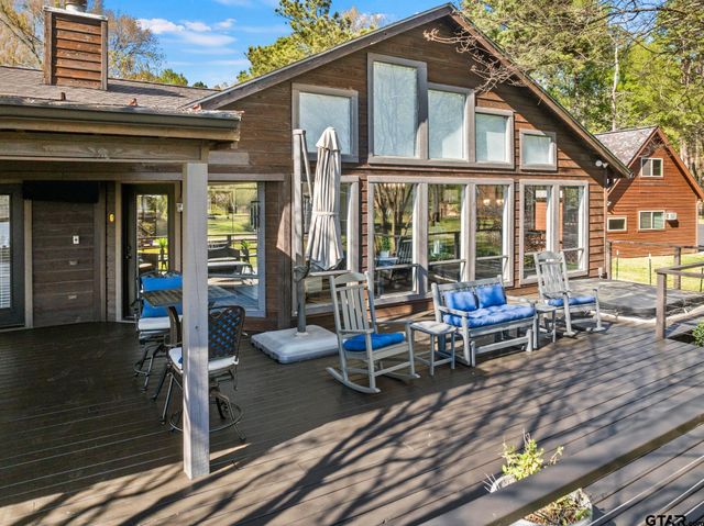 601 W Eagle Point Drive, Mt Vernon, TX 75457