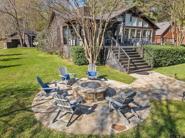 601 W Eagle Point Drive, Mt Vernon, TX 75457