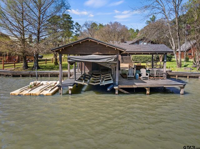 601 W Eagle Point Drive, Mt Vernon, TX 75457