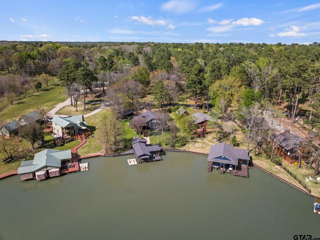 601 W Eagle Point Drive, Mt Vernon, TX 75457