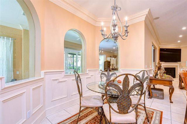 1009 EMERALD CREEK DRIVE, Valrico, FL 33596