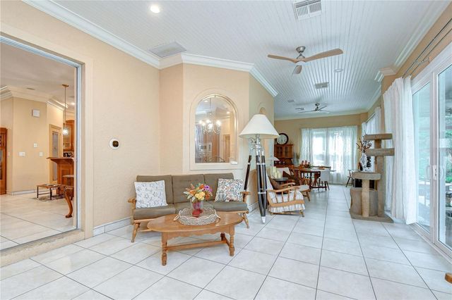 1009 EMERALD CREEK DRIVE, Valrico, FL 33596