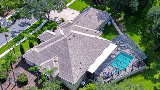 1009 EMERALD CREEK DRIVE, Valrico, FL 33596