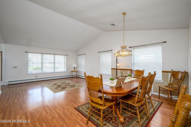 13 Kendal Drive, Toms River, NJ 08757