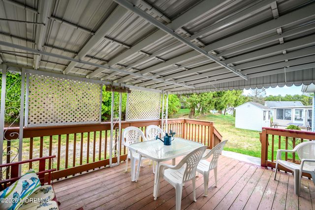 13 Kendal Drive, Toms River, NJ 08757