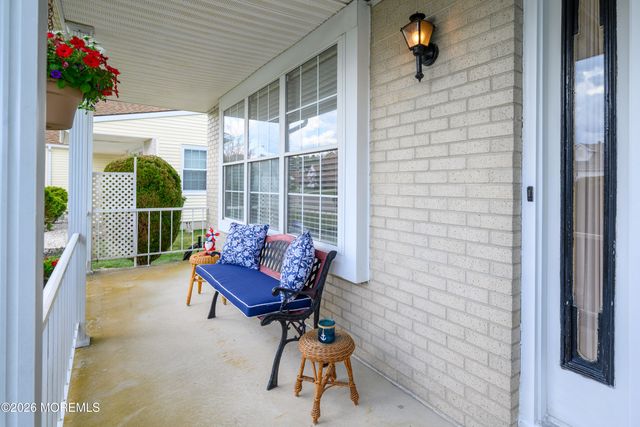 13 Kendal Drive, Toms River, NJ 08757