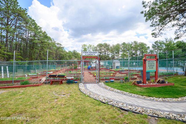 13 Kendal Drive, Toms River, NJ 08757