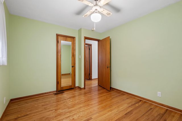 1 Locust Place, Portage, IN 46368