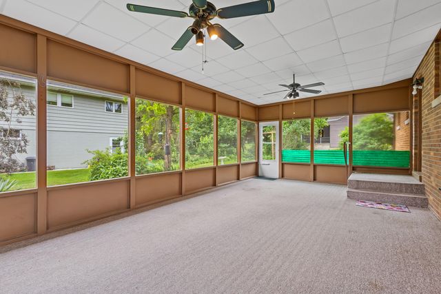 1 Locust Place, Portage, IN 46368
