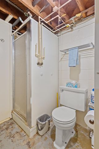 1 Locust Place, Portage, IN 46368