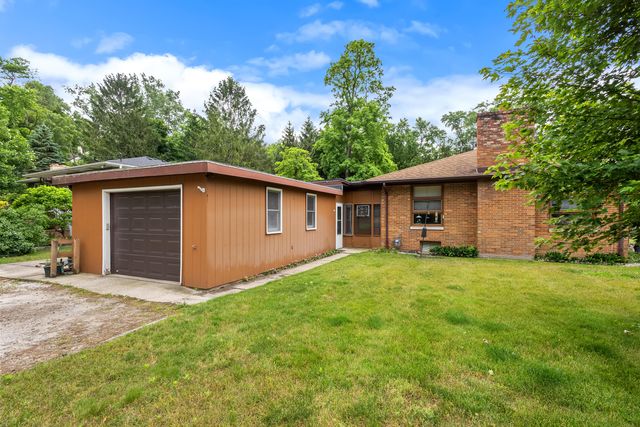 1 Locust Place, Portage, IN 46368